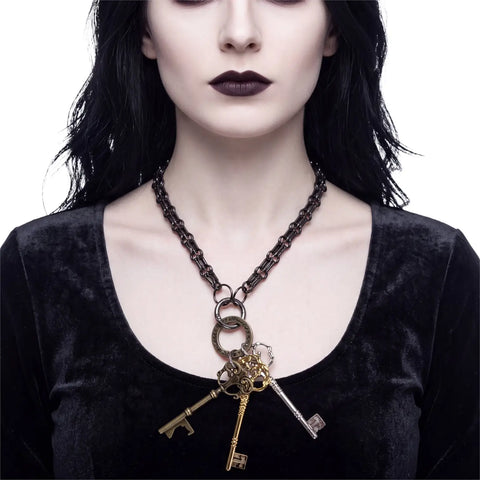 Multi link skeleton key necklace double rolo ladder chain removable vintage keys and central silver ring gunmetal gray