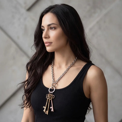Multi link skeleton key necklace double rolo ladder chain removable vintage keys and central silver ring silver