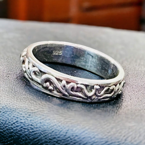 Sterling Silver Engraved Band Bali Ring- Wild Time Fashion 
