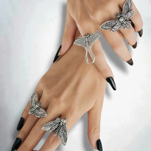 Antique Silver Moth Skull Gothic Rings Set - Silver Antique / 8 / Female - Women’s Rings Set