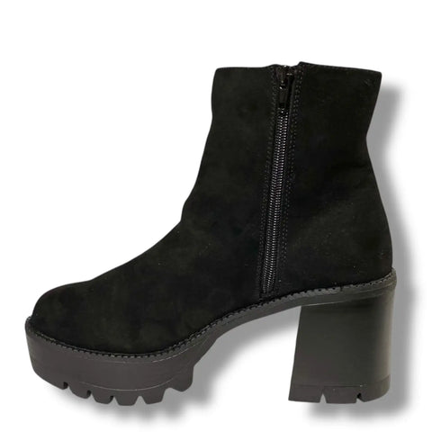 black faux suede platform heel ankle boots with lug sole, block heel, inner zipper, women’s size 9