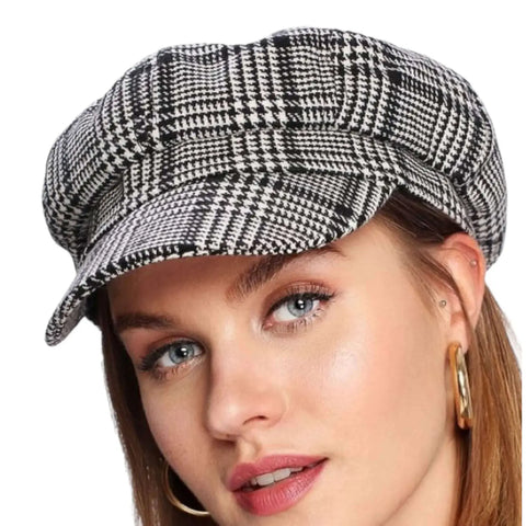 Plaid black and white newsboy hat with 8-panel button top crown and 2.25 inch curved stiff brim, women’s size 7 1/4 medium