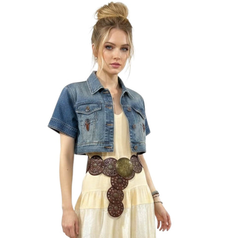 woman wearing the medallion wide reddish brown brass oval link statement belt 